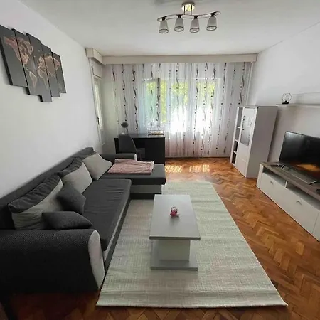 Zona Centrala Punctele Cardinale Apartment *